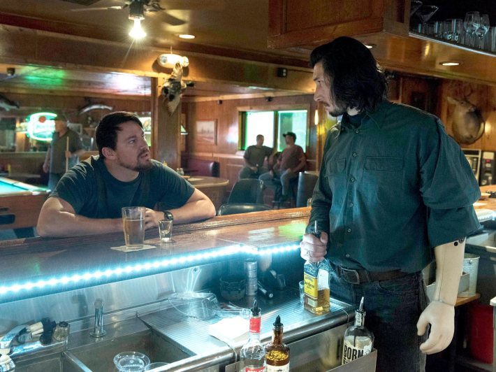 logan-lucky-review-ew